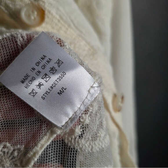 Adora Bone Cream Jamie Embroidered Blouse Sz M/L NWT Lace Embroidered Sheer - Picture 12 of 13